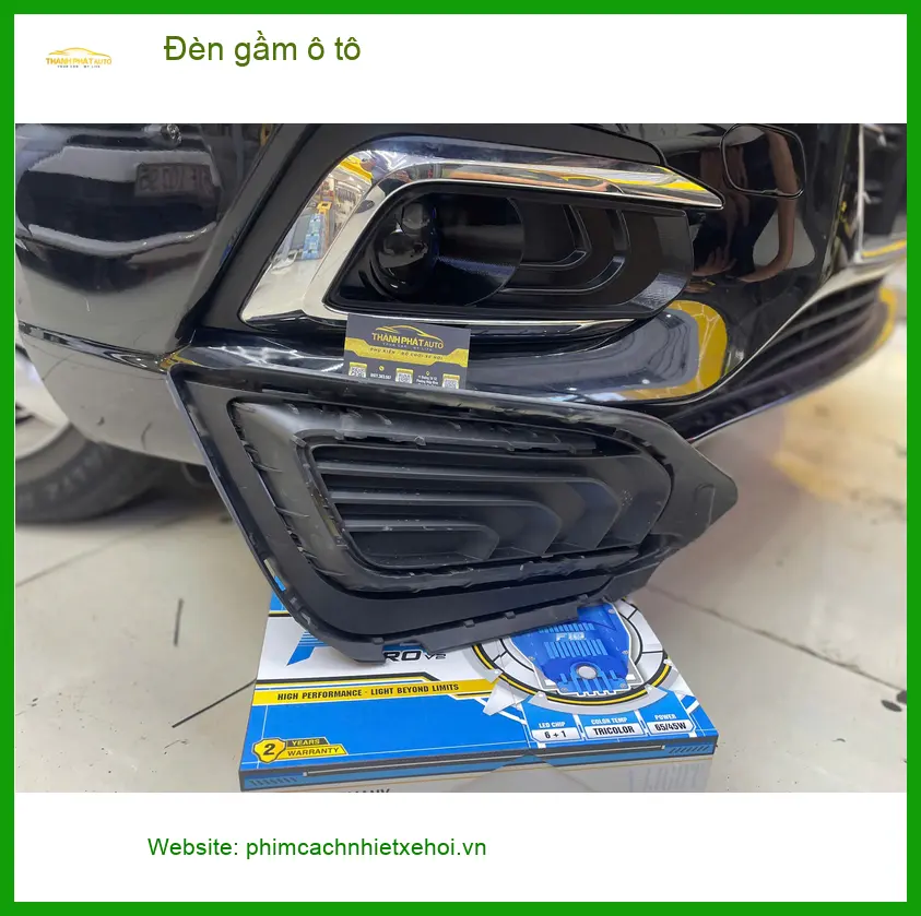 Anh Khải lắp Đèn gầm ô tô cho Honda HR-V tại Quận 4 để tăng cường tầm nhìn ban đêm