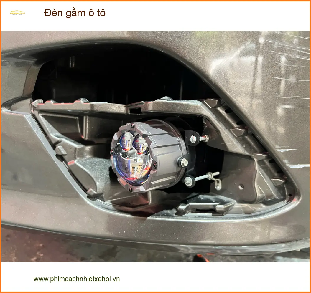 Chú Tấn nâng cấp đèn gầm ô tô Mitsubishi Attrage vì đèn zin quá yếu khi đi đường Cần Giờ tối ảnh thực tế 2