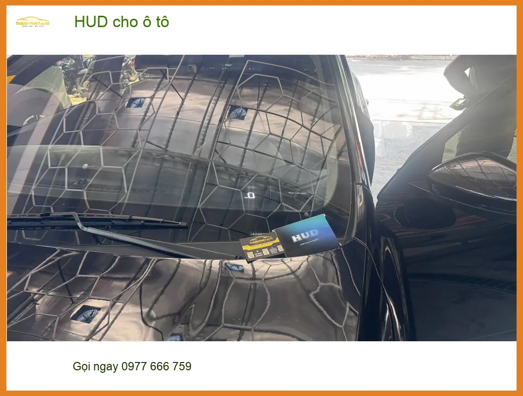 Anh Việt lắp HUD cho ô tô Toyota Camry để lái xe an toàn hơn tại Quận Thủ Đức ảnh thực tế 3