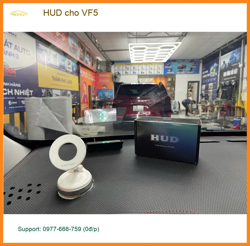 Chị Thảo lắp HUD cho VinFast VF5 tại Quận 10 để lái xe an toàn hơn ảnh thực tế 3