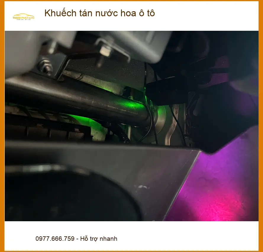 Anh Khải lắp khuếch tán nước hoa ô tô cho Mazda CX-5 tại Quận 2 để khử mùi hiệu quả ảnh thực tế 2