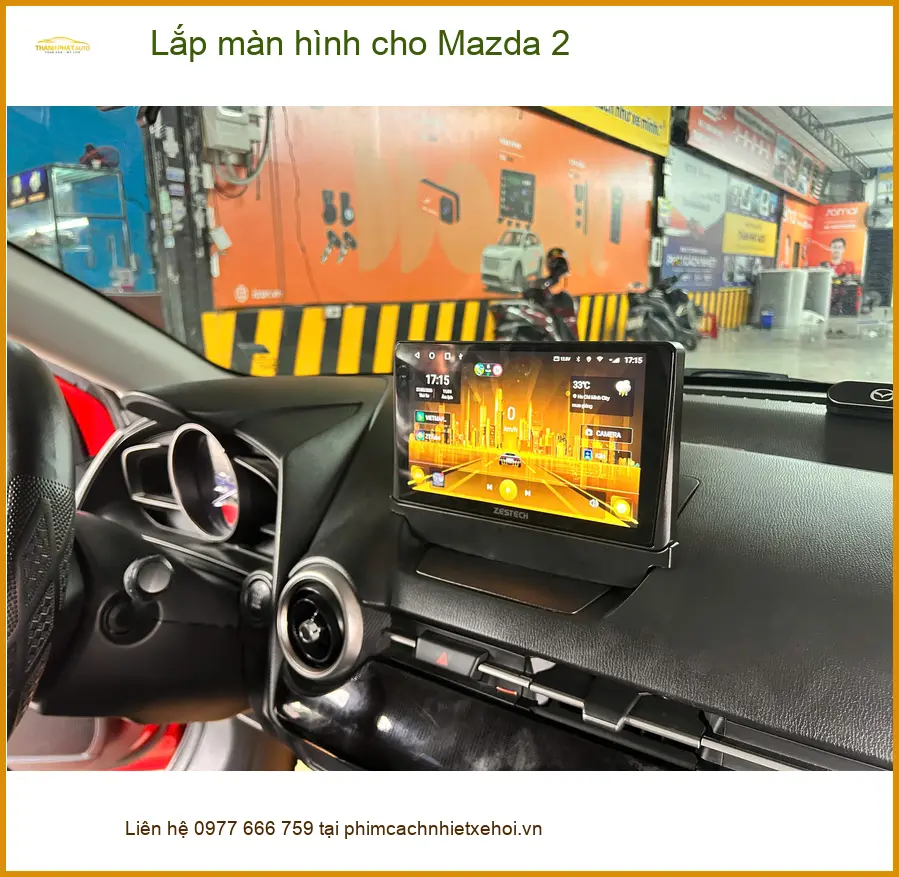 Chị Thảo lắp màn hình cho Mazda 2 tại Cần Giờ để tiện lợi khi lái xe đường dài ảnh thực tế 2