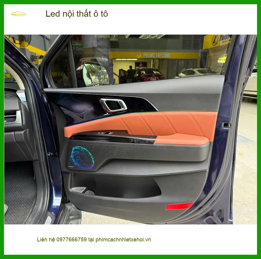 Chị Thảo lắp Led nội thất ô tô cho Honda HR-V tại Quận 12 cho xe thêm sang trọng ảnh thực tế 3