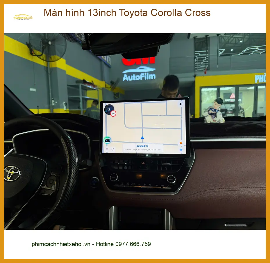 Anh Tùng nâng cấp màn hình 13inch cho Toyota Corolla Cross ở Quận 7