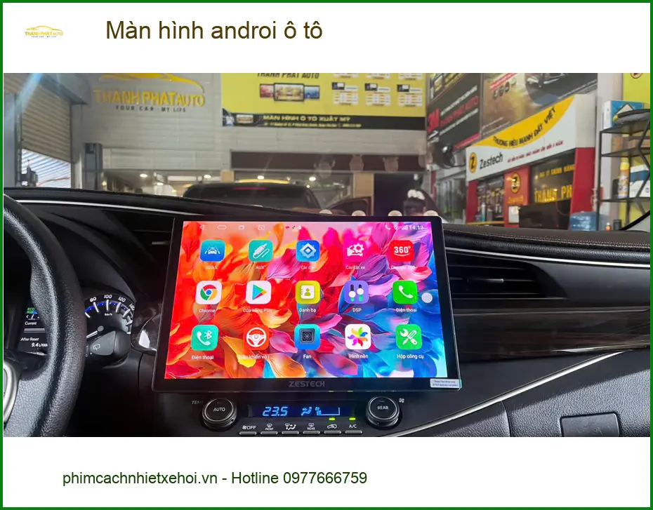 Anh Tùng lắp màn hình androi ô tô cho Kia K3 tại Quận 12 vì màn hình zin đã lỗi thời