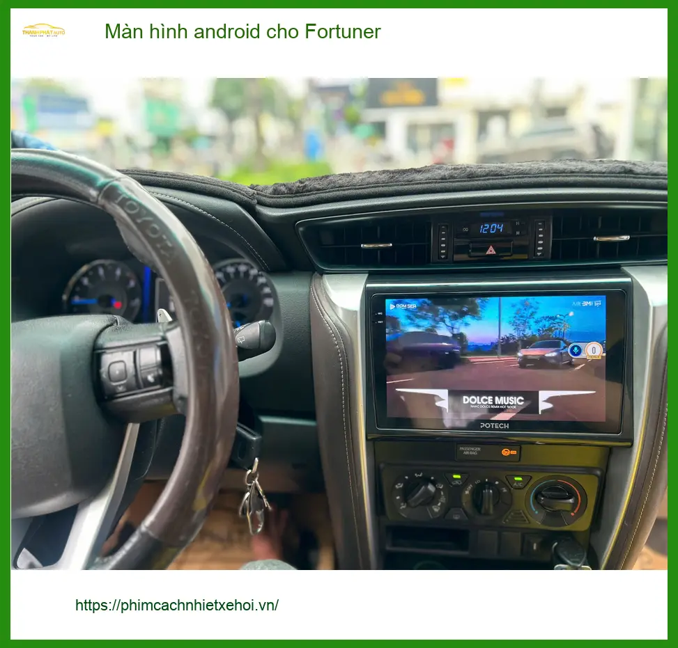 Anh Khang lắp màn hình Android Fortuner tại Quận 6 để nâng tầm tiện nghi
