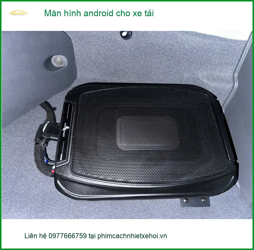 Chú Tùng nâng cấp màn hình Android xe tải tại Quận 9 cần dẫn đường