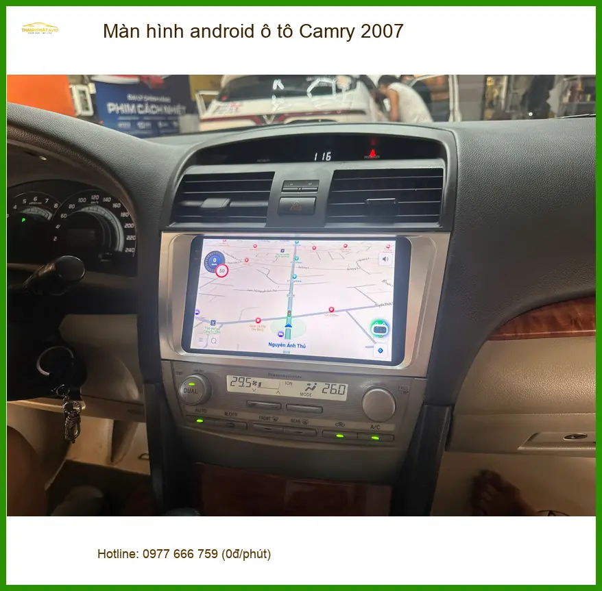 Anh Quý nâng cấp màn hình Android cho Camry 2007 tại Quận 12 vì màn zin đã cũ, ít tính năng ảnh thực tế 3