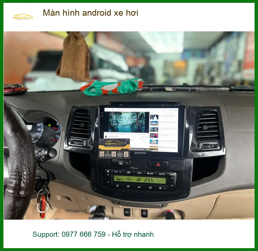 Chị Thảo lắp màn hình android xe hơi Hyundai Accent tại Quận 2 vì màn zin quá lỗi thời ảnh thực tế 3