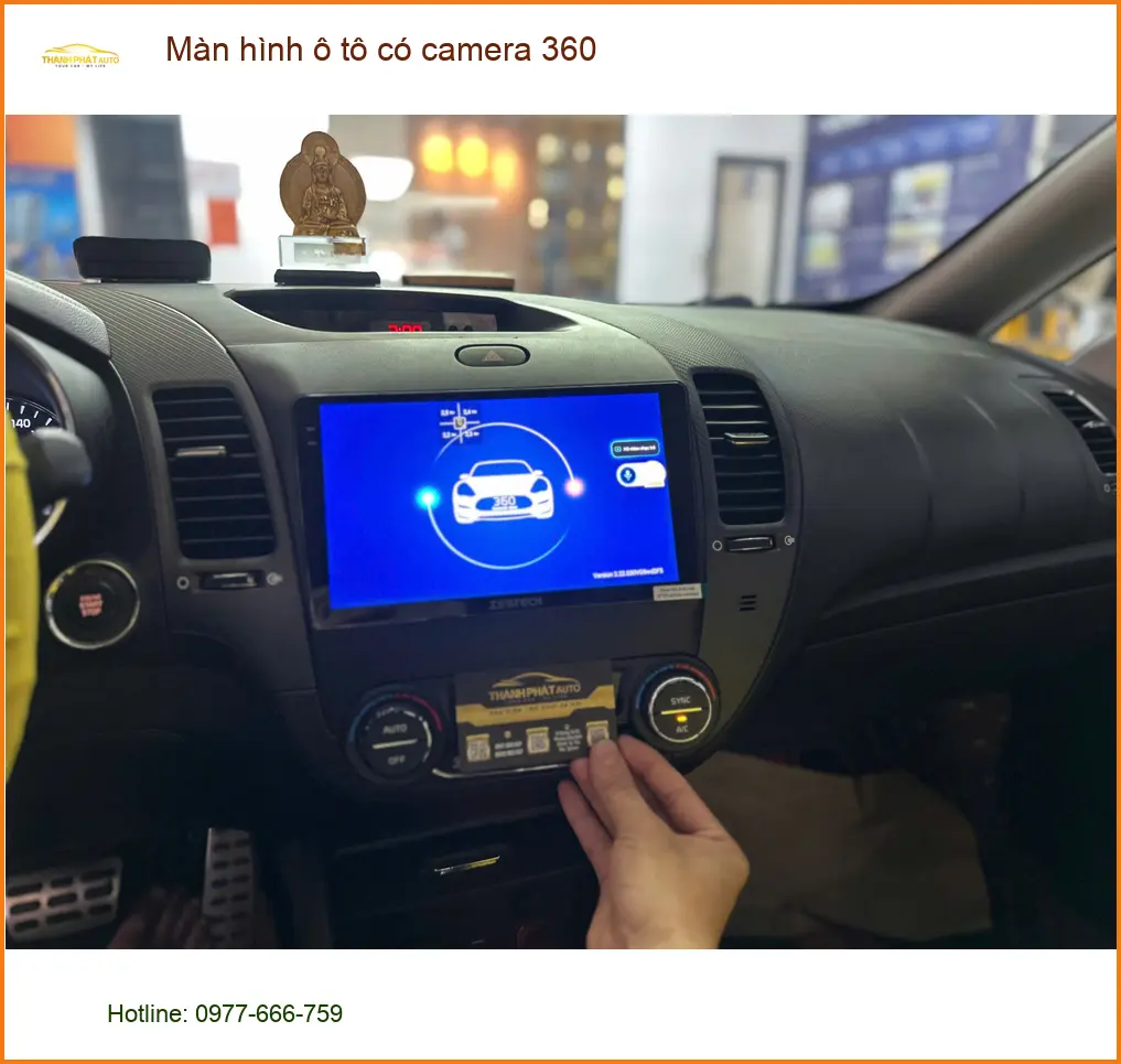 Anh Tấn Phát lắp màn hình ô tô có camera 360 cho Civic tại Nhà Bè