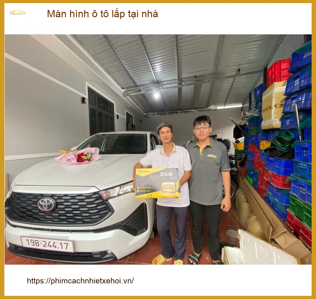Chị Thảo lắp màn hình ô tô tận nhà Quận 2 cho Hyundai Accent mới