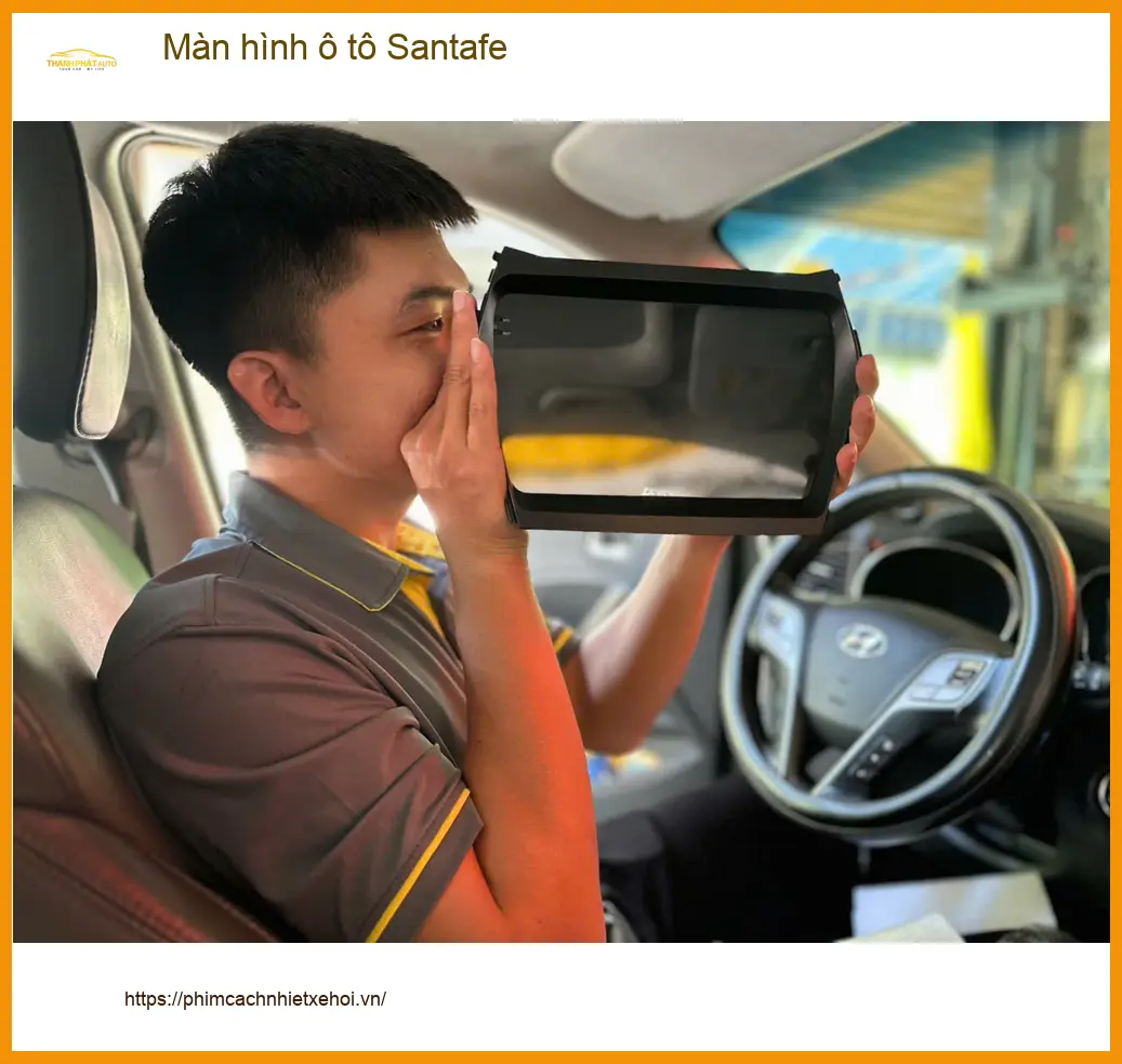 Anh Khải lắp màn hình ô tô Santafe tại Quận Gò Vấp vì màn zin đã cũ và chậm ảnh thực tế 4