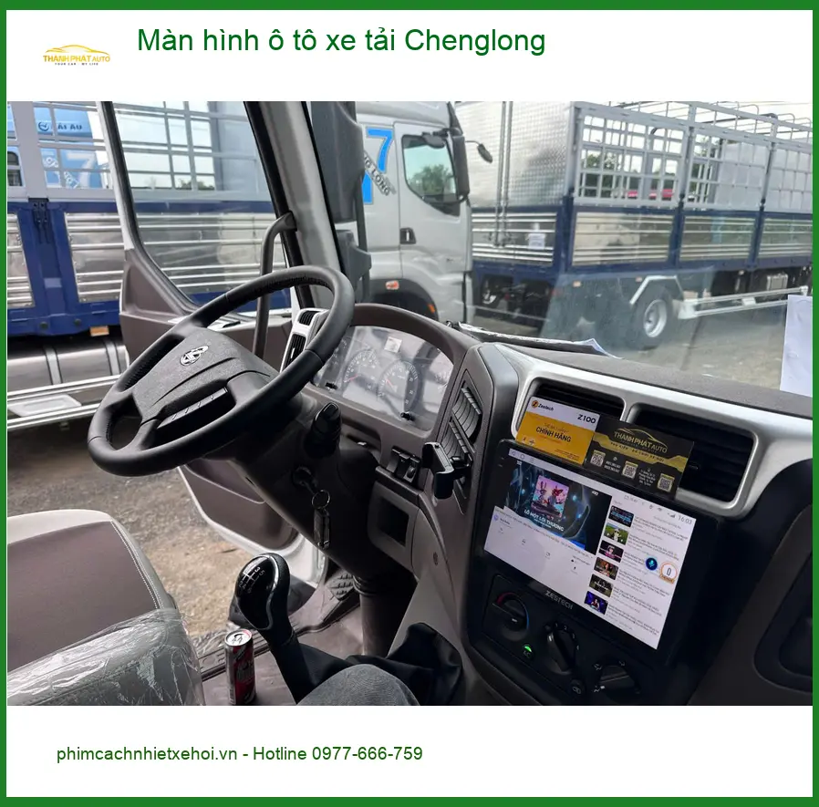 Anh Hưng lắp màn hình ô tô xe tải Chenglong tại Quận 2 để tiện theo dõi lộ trình ảnh thực tế 4