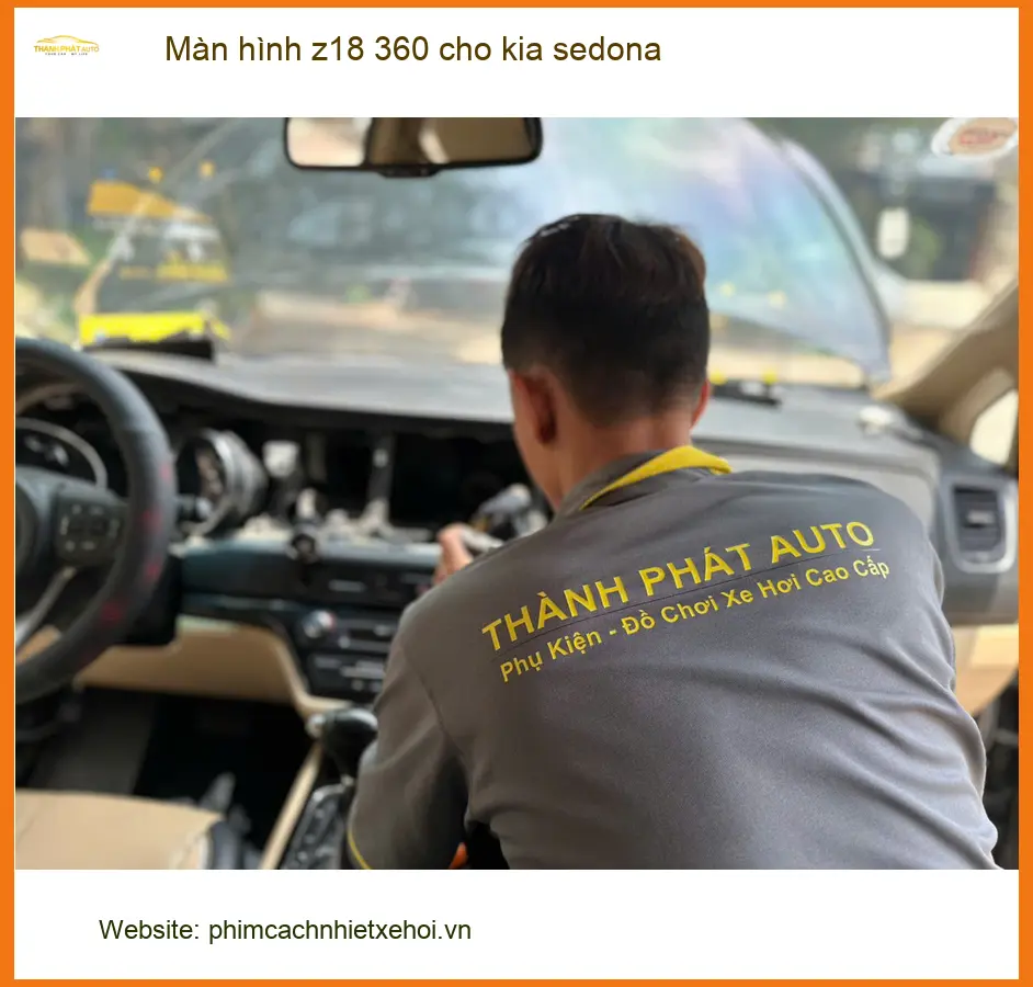 Anh Khang lắp màn hình Z18 360 Kia Sedona Bình Thạnh, lái xe an toàn ảnh thực tế 2