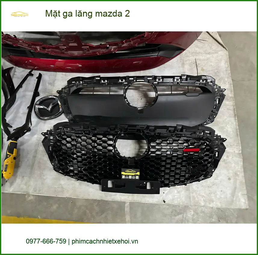 Anh Đạt lắp mặt ga lăng Mazda 2 tại Hóc Môn đổi mới diện mạo xe ảnh thực tế 3