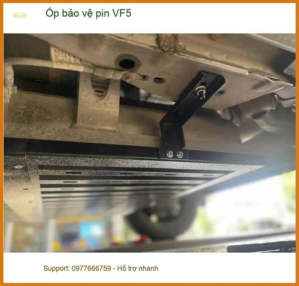 Anh Minh lắp ốp bảo vệ pin VinFast VF5 tại Quận 2 đảm bảo an toàn ảnh thực tế 2