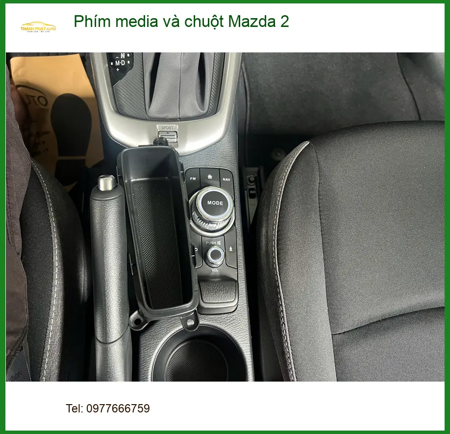 Anh Minh lắp phím media và chuột Hyundai Accent tại Quận 9 điều khiển tiện lợi