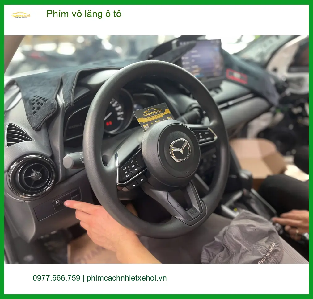 Anh Minh Khang lắp Phím vô lăng ô tô cho Mazda 3 tại Quận 4 vì phím cũ đã hỏng ảnh thực tế 3