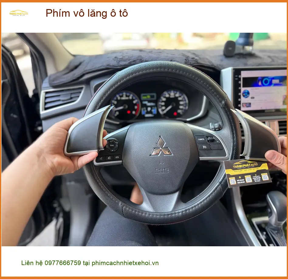 Anh Quốc lắp phím vô lăng ô tô Hyundai Accent ở Thủ Đức