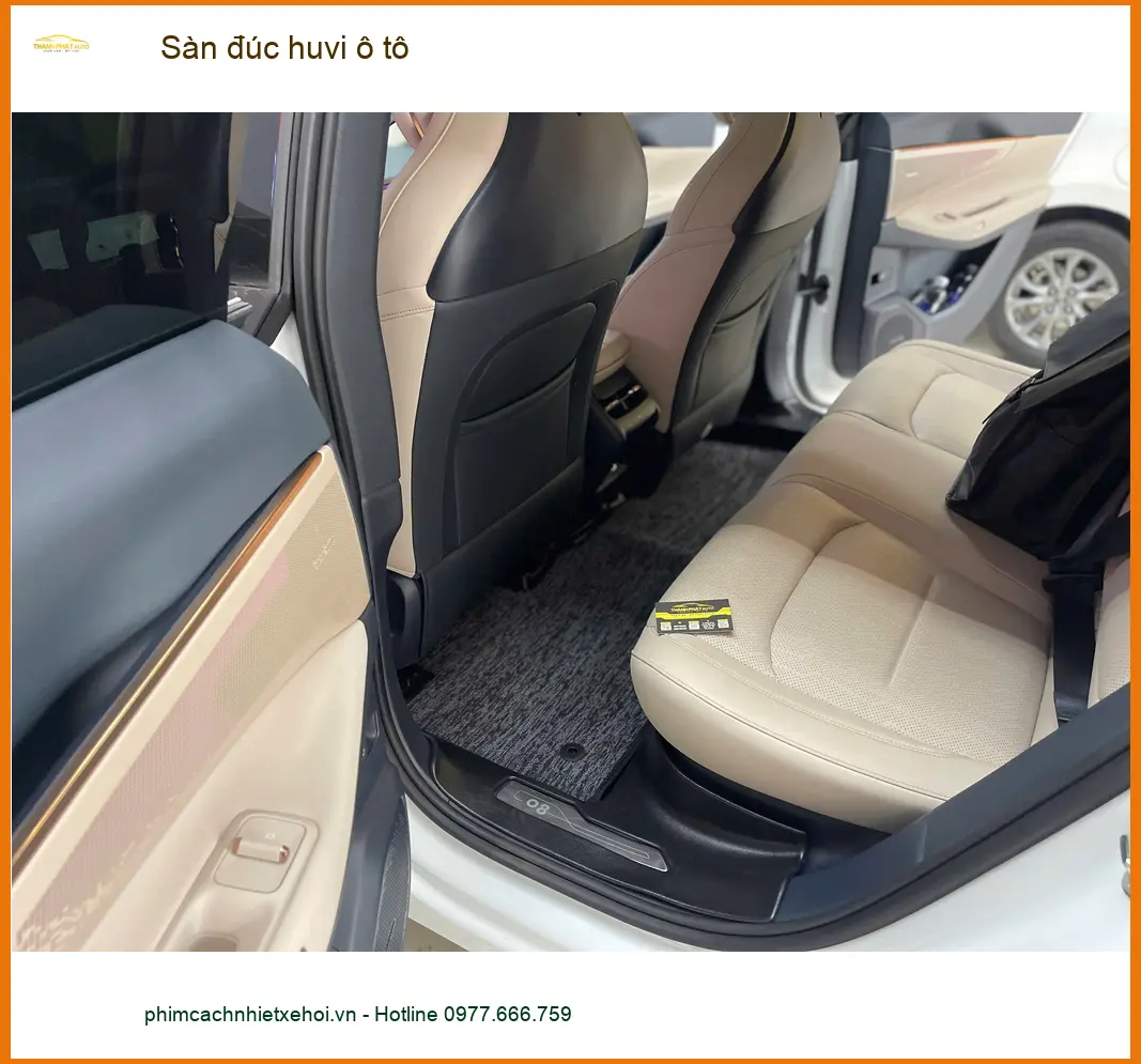 Anh Minh lắp sàn đúc huvi ô tô cho Kia Carnival tại Quận Huyện Nhà Bè vì sàn cũ đã xuống cấp ảnh thực tế 5