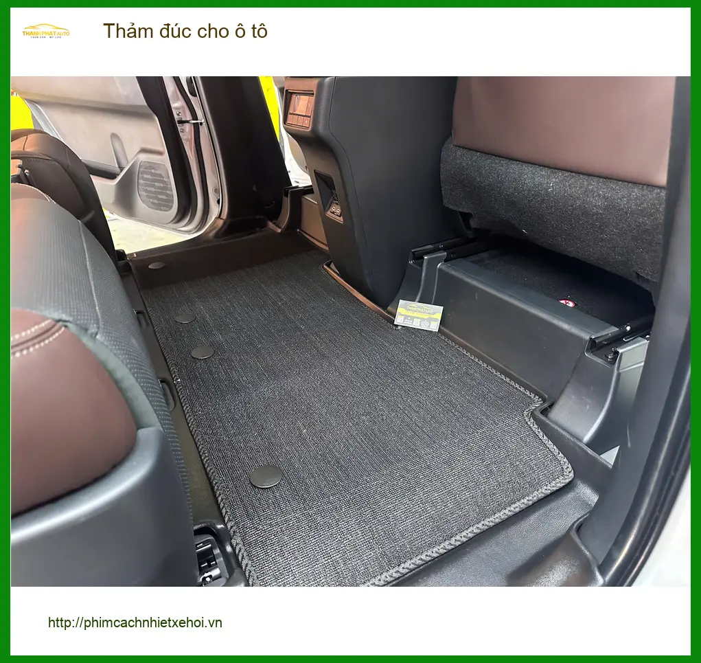 Anh Khang lắp thảm đúc cho Hyundai Creta tại Quận 9 để nội thất luôn sạch sẽ ảnh thực tế 5