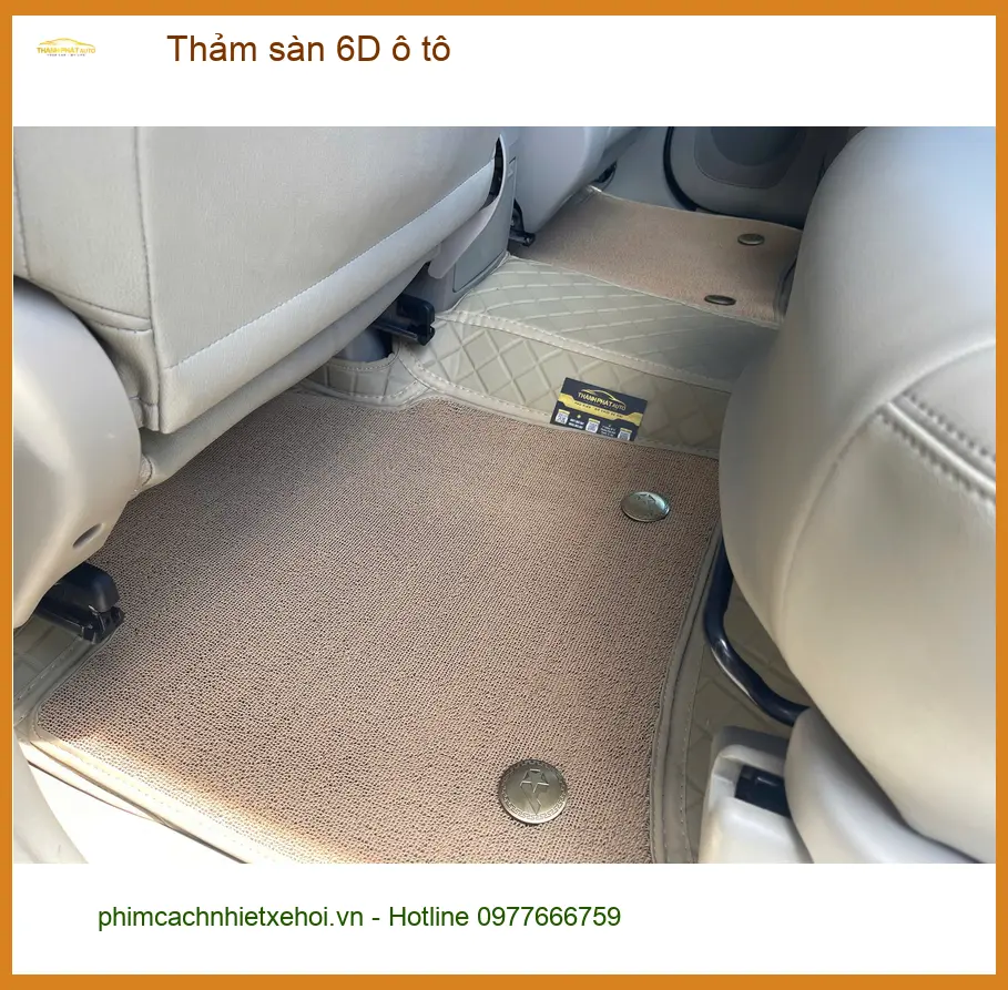 Anh Khải lắp thảm sàn 6D cho Kia Sorento tại Quận 2 giúp xe sang trọng hơn