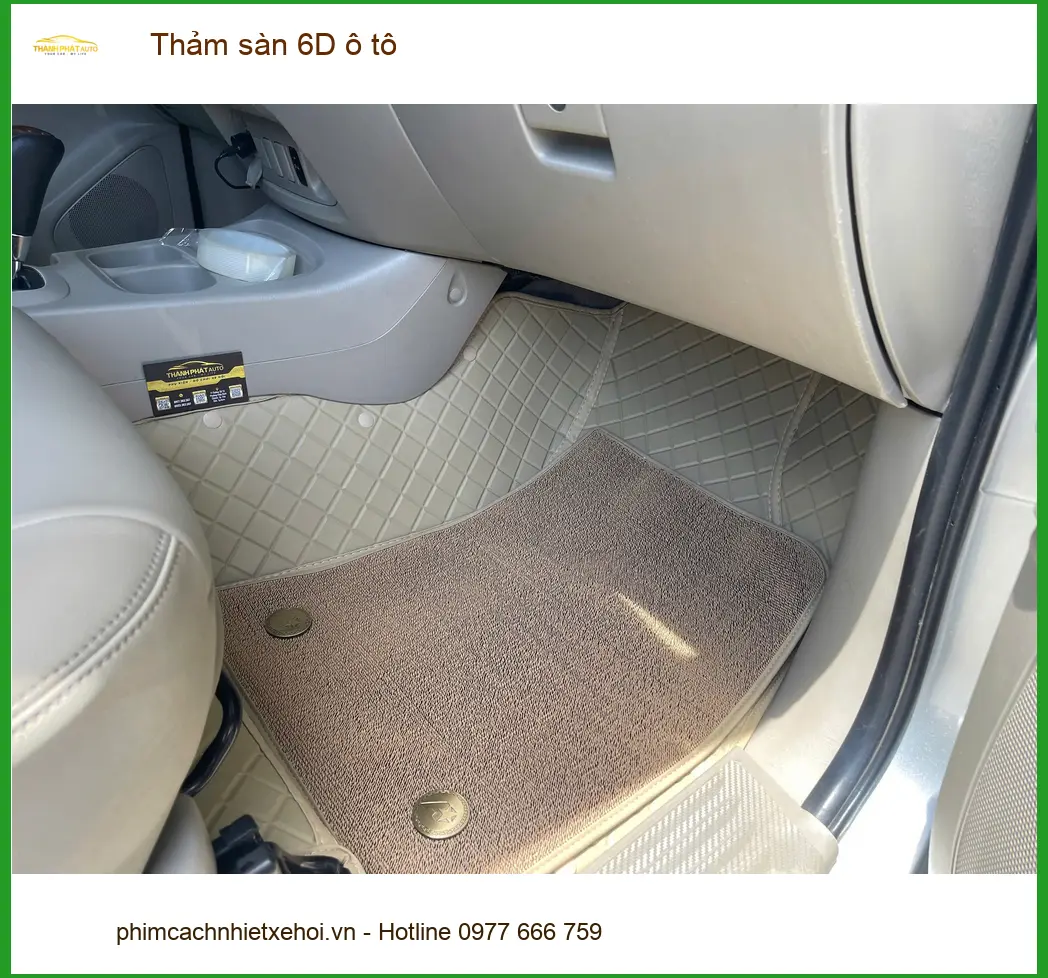 Chị Minh Thư lắp thảm sàn 6D ô tô cho Honda CRV tại Quận 9 vì thảm cũ khó vệ sinh ảnh thực tế 4