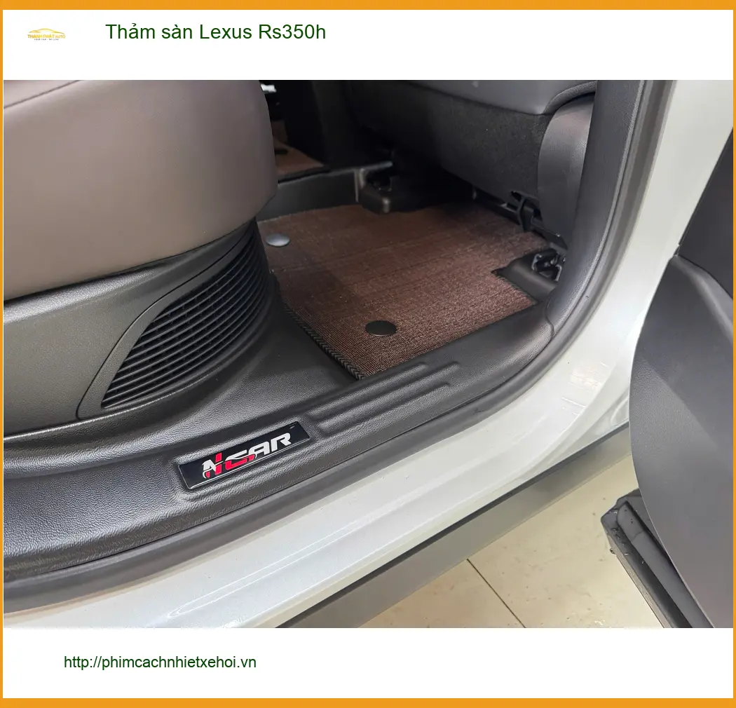 Anh Vỹ thay thảm sàn Lexus Rs350h tại Quận 7 giữ xe sạch đẹp ảnh thực tế 4