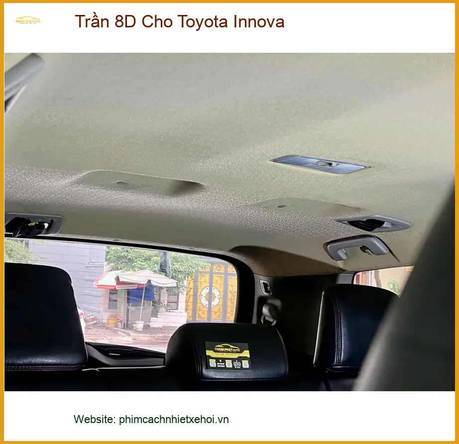 Anh Khải làm Trần 8D cho Toyota Innova Quận 3 để nâng tầm không gian xe