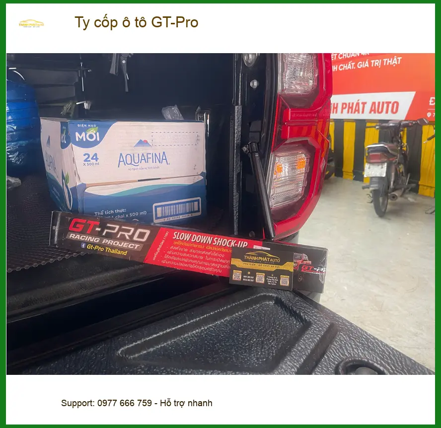 Anh Trường lắp Ty cốp ô tô GT-Pro cho Toyota Camry tại Thủ Đức tiện lợi