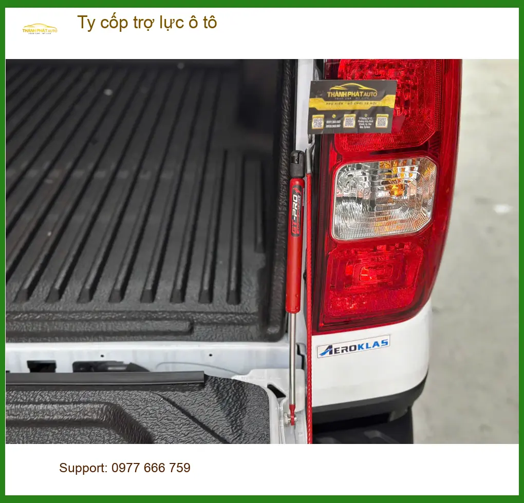 Anh Long lắp ty cốp trợ lực ô tô cho Hyundai SantaFe tại Quận 4 vì cốp xe nặng ảnh thực tế 2