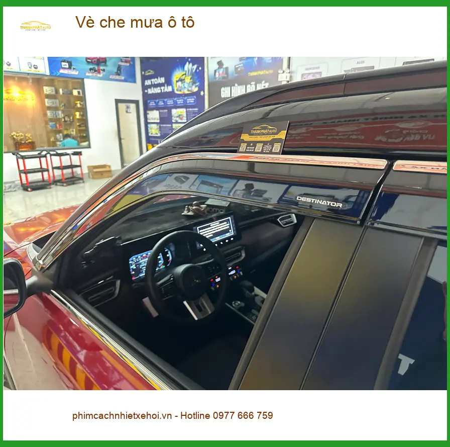 Chị Thùy Dương gắn vè che mưa ô tô Hyundai Creta tại Quận 12 chắn gió bụi ảnh thực tế 3