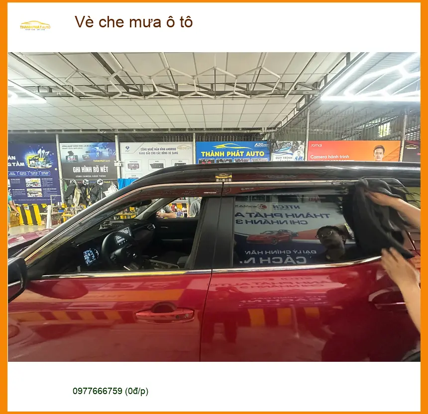 Chị Thùy Dương gắn vè che mưa ô tô Hyundai Creta tại Quận 12 chắn gió bụi ảnh thực tế 5