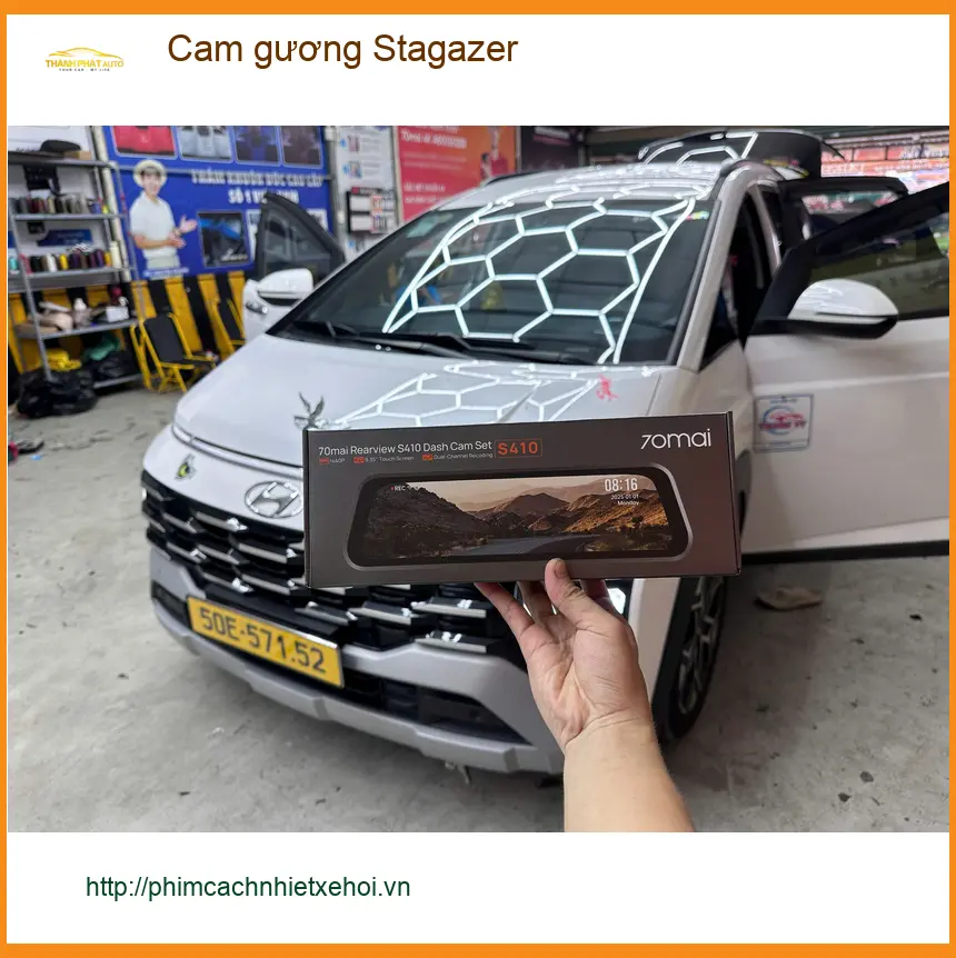 Anh Minh Khang lắp cam gương Stargazer Quận 12 giám sát hành trình an toàn ảnh thực tế 3