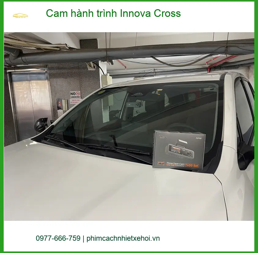 Anh Khang lắp Cam hành trình Innova Cross Quận 9 để ghi lại bằng chứng