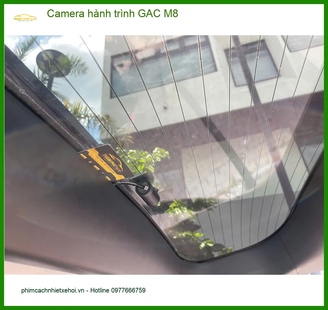 Anh Long lắp Camera hành trình GAC M8 tại Quận 9 để ghi lại hành trình an toàn