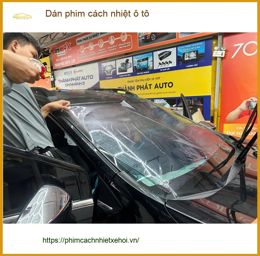 Chú Cường dán phim cách nhiệt ô tô Hyundai Creta tại Quận 12 chống nóng mùa hè ảnh thực tế 2