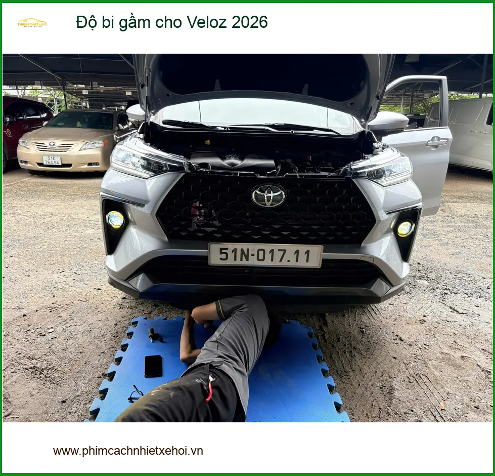 Anh Nhật Minh độ bi gầm cho Veloz 2026 tại Quận Thủ Đức vì đèn zin không đủ sáng