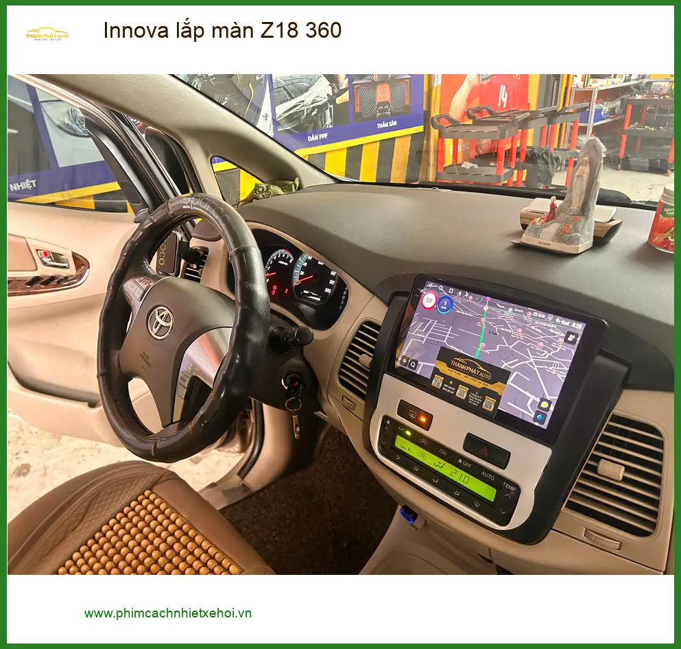 Chú Kiên lắp màn hình Z18 360 cho Toyota Innova tại Quận 12 để an tâm hơn khi lái xe ảnh thực tế 2