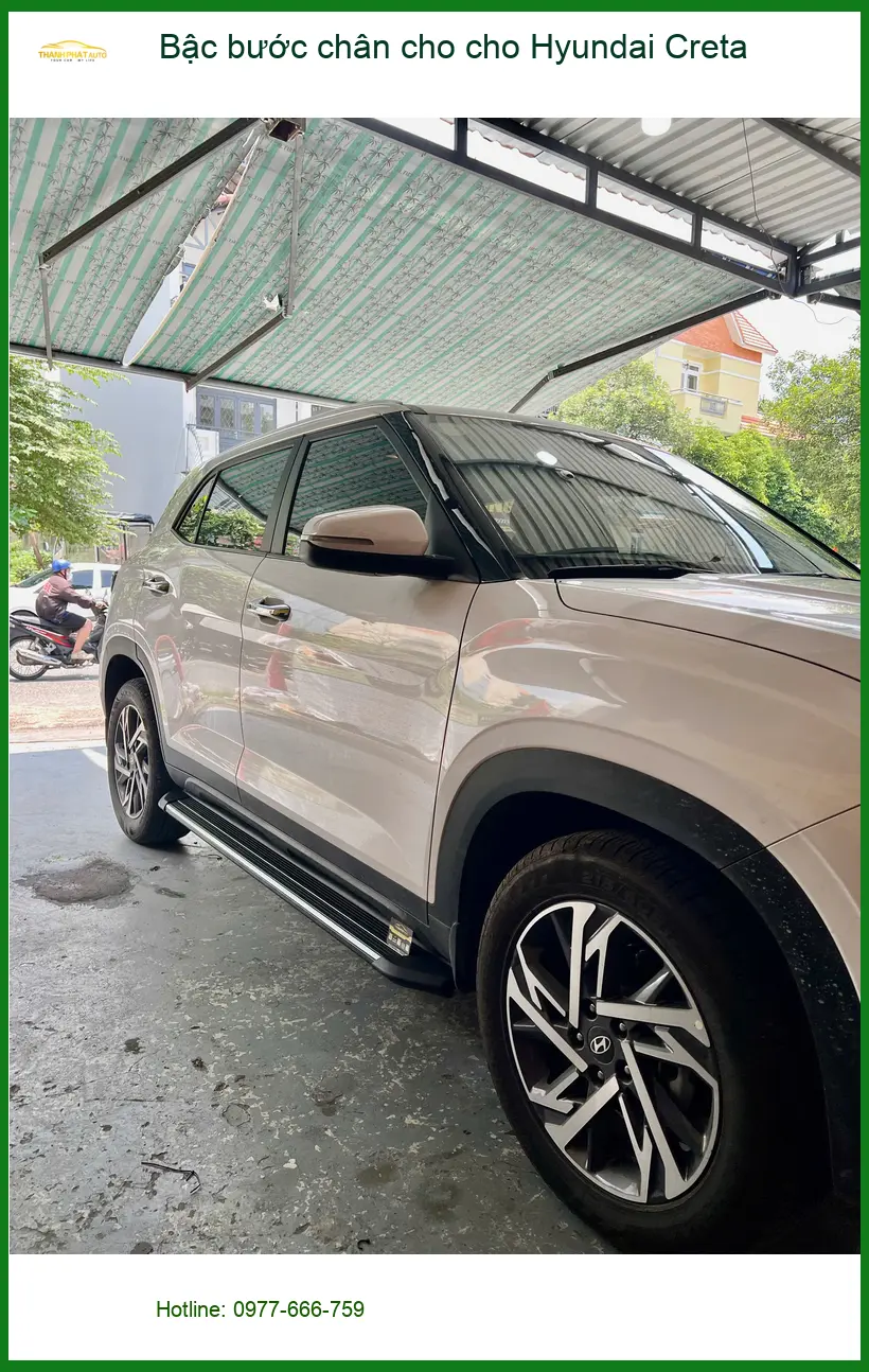 Anh Hoàng Long lắp bậc bước chân Hyundai Creta tại Thủ Đức cho người lớn tuổi ảnh thực tế 5