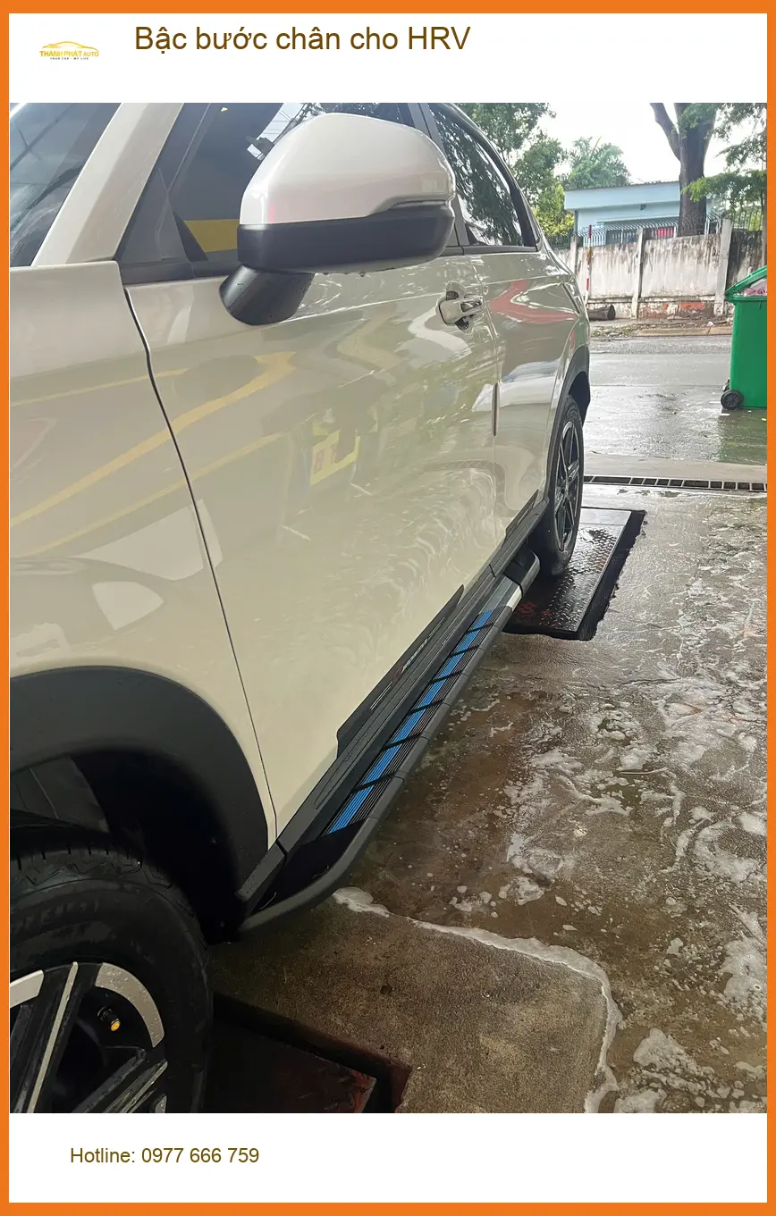 Chị Thảo lắp bậc bước chân cho Honda HRV tại Quận 9 để người nhà dễ dàng lên xuống xe hơn ảnh thực tế 4