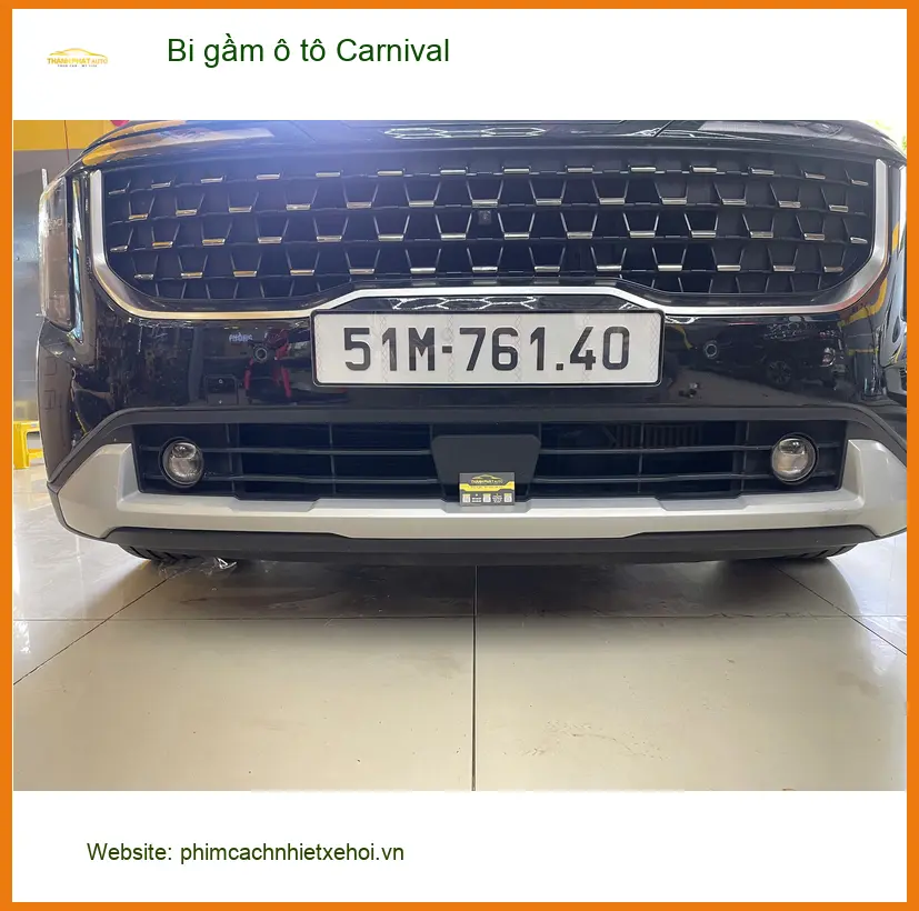 Anh Thắng nâng cấp bi gầm ô tô Carnival tại Quận 9 để xe sáng rõ khi trời mưa ảnh thực tế 4