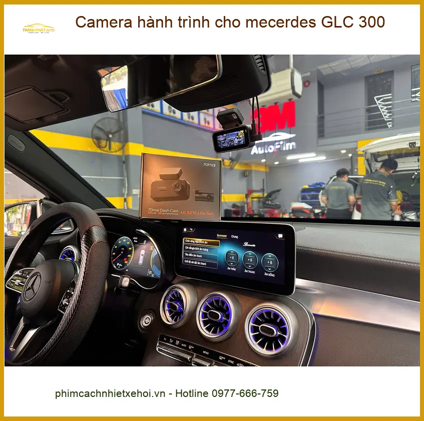 Anh Khang lắp Camera hành trình Mercedes GLC 300 tại Quận 9 để ghi lại hành trình an toàn ảnh thực tế 2