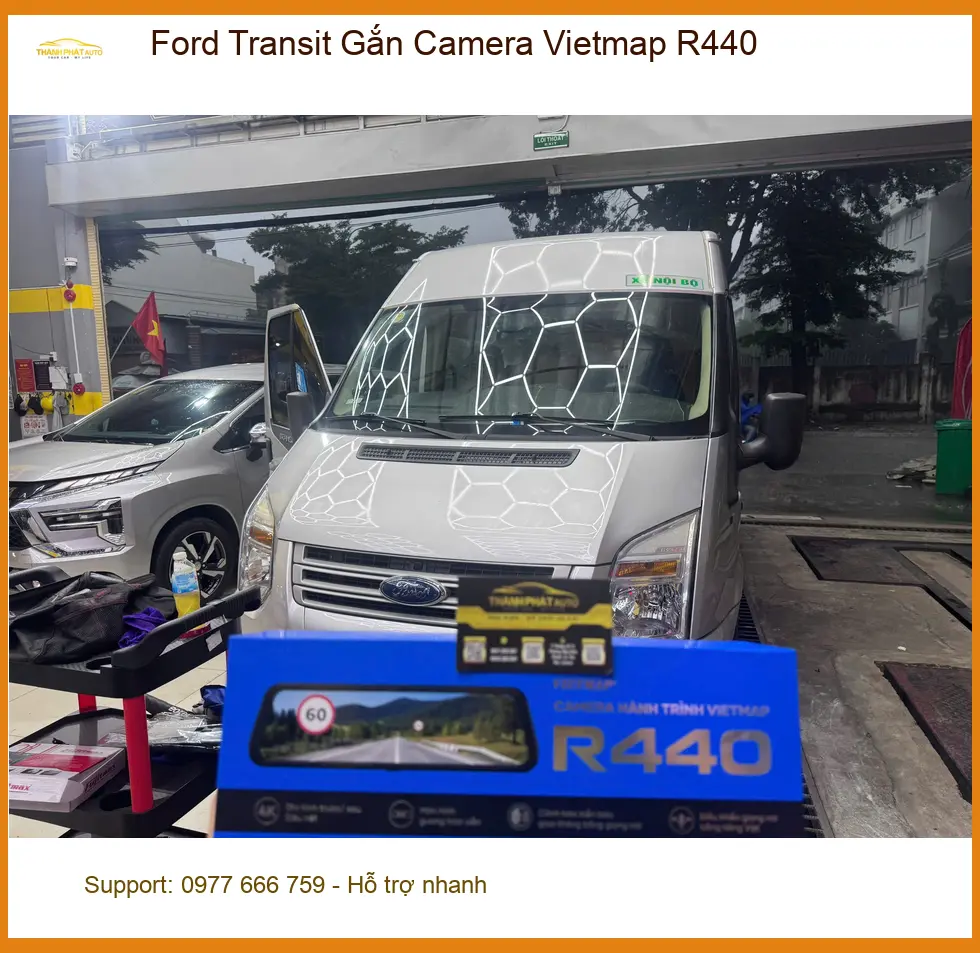 Anh Duy gắn Camera Vietmap R440 cho Ford Transit tại Quận 9 để an toàn hơn ảnh thực tế 4