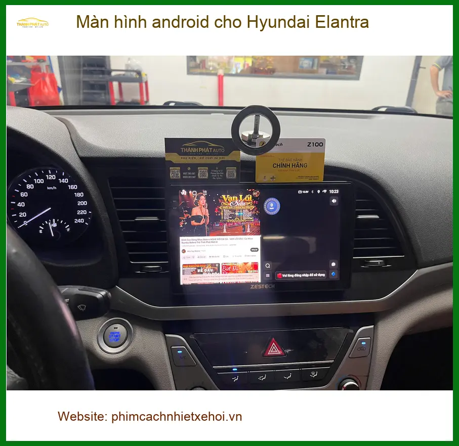 Chị Mai lắp màn hình Android cho Hyundai Elantra tại Quận 12 vì màn zin đã lỗi thời