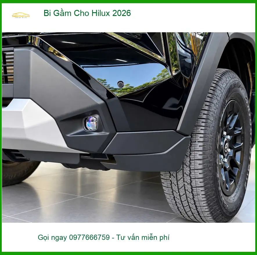 Anh Hoàng Long độ Bi Gầm Hilux 2026 tại Thủ Đức vì đèn zin không đủ sáng đường tối ảnh thực tế 3