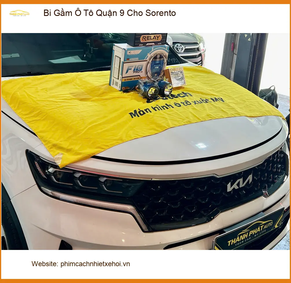 Anh Tấn lắp Bi Gầm Ô Tô Sorento tại Quận 9 để tăng sáng lái đêm an toàn hơn