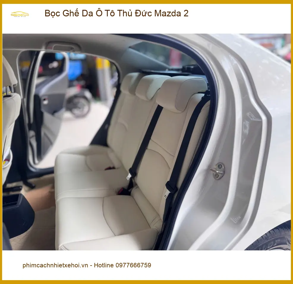 Chị Thảo Nhi bọc ghế da ô tô Mazda 2 tại Quận Thủ Đức để dễ vệ sinh và tăng thẩm mỹ ảnh thực tế 4