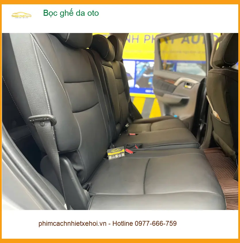 Chú Hùng bọc ghế da oto Honda CRV tại Quận Gò Vấp để không gian sang trọng hơn ảnh thực tế 2