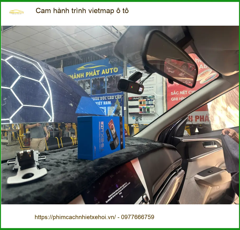 Anh Long gắn cam hành trình Vietmap cho Mazda CX-5 tại Hóc Môn ảnh thực tế 5
